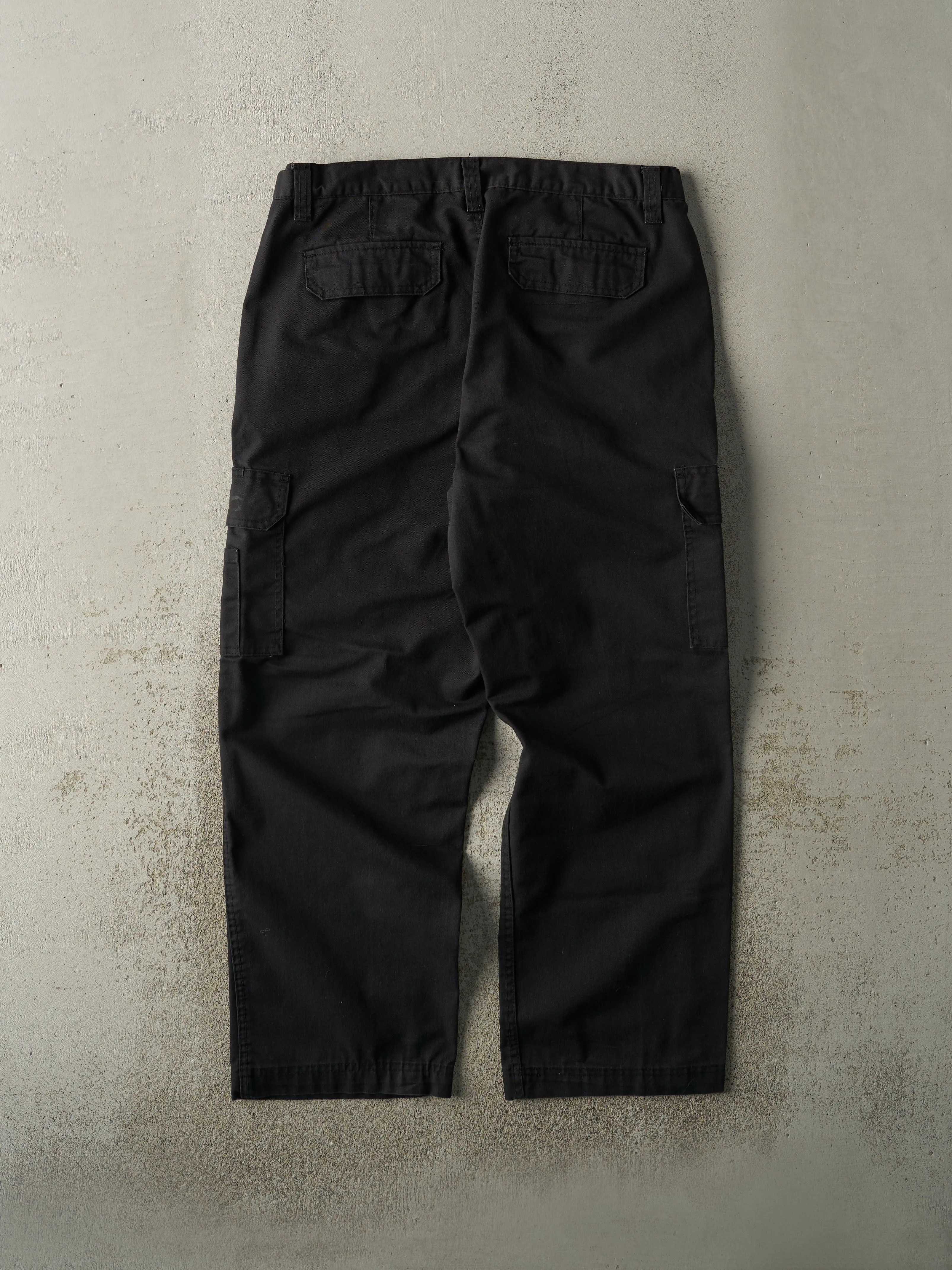 Vintage Y2K Black Cargo Work Pants (36x29)